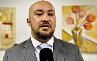 Dados da Delegacia do Consumidor (Decon) apontam que, em um ano, o número de ocorrências registradas na instituição aumentou 25%.