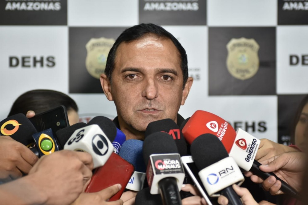 Delegado Paulo Martins deu mais detalhes sobre o caso em coletiva de imprensa